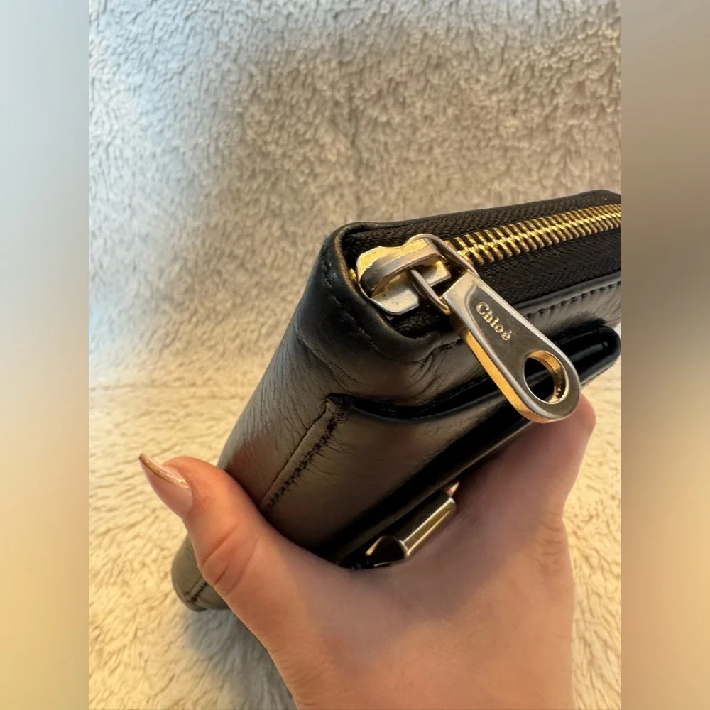 CHLOE Lily Continental Leather Bow Zip Wallet in Black - EUC